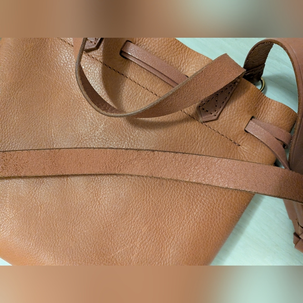 Madewell Small Drawstring Transport Leather Crossbody - Antique Rose 🌹 - Picture 14 of 16